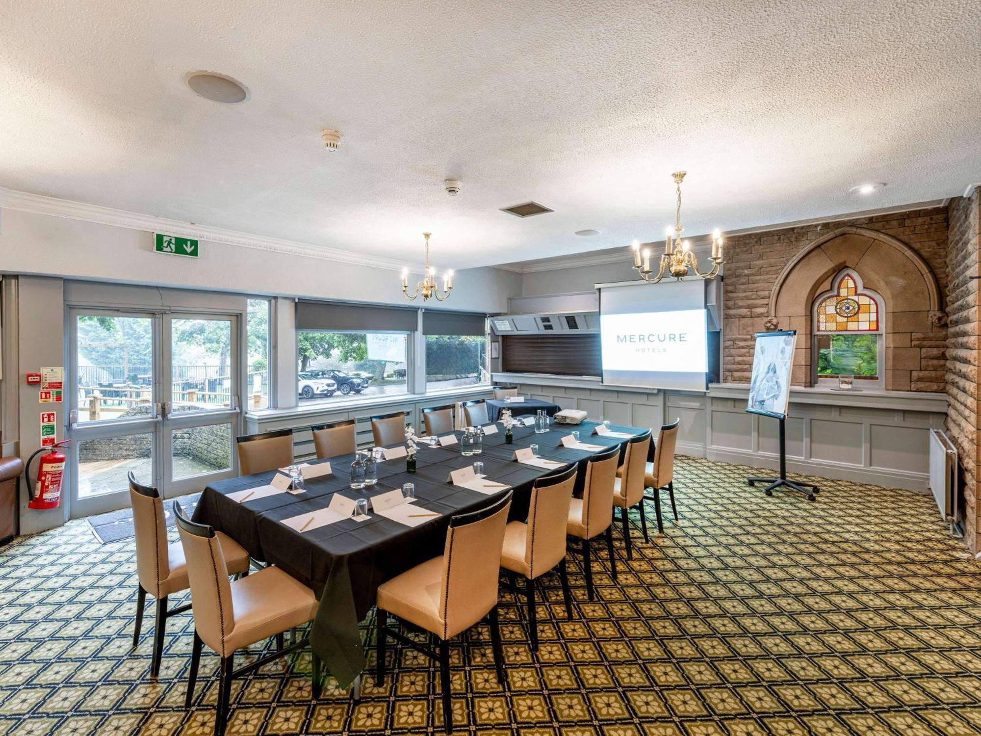 Mercure Manchester Norton Grange Hotel & Spa Rochdale Exterior photo