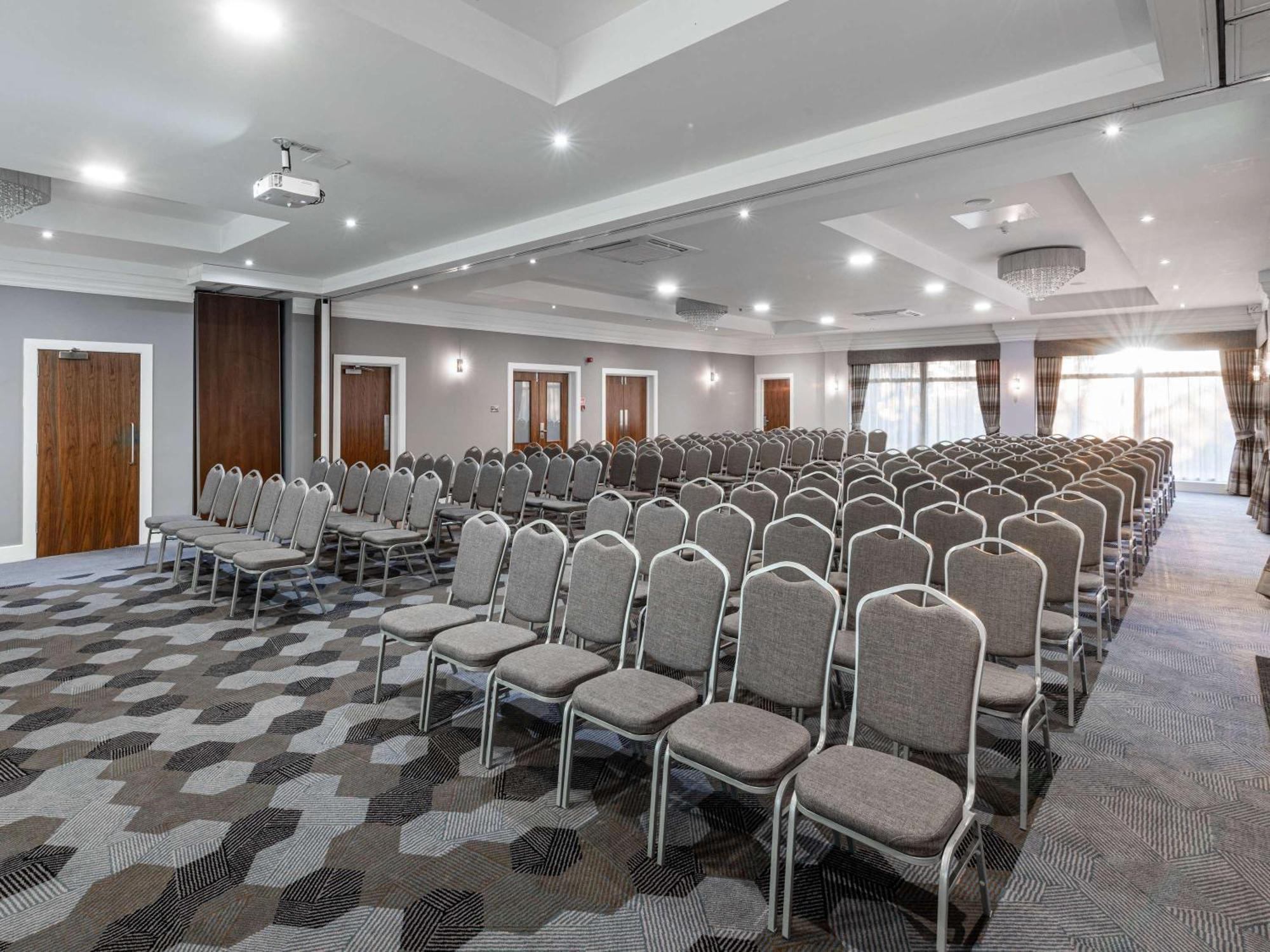 Mercure Manchester Norton Grange Hotel & Spa Rochdale Exterior photo