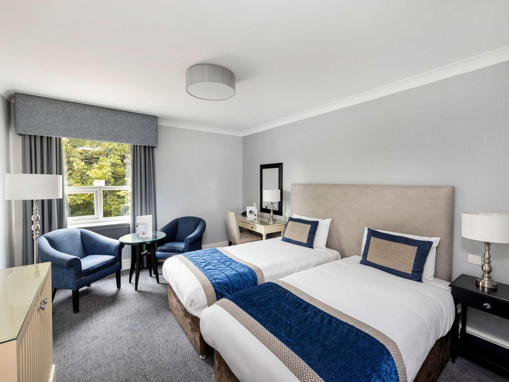 Mercure Manchester Norton Grange Hotel & Spa Rochdale Exterior photo